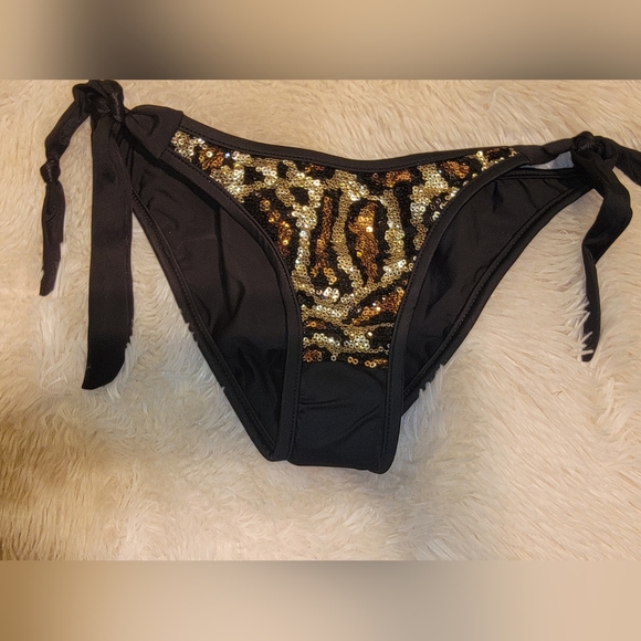 Venus 2 Piece Swimsuit -Top Size 32A -Bottoms Size 2  -Sequin Animal Print- NWOT - Picture 6 of 14